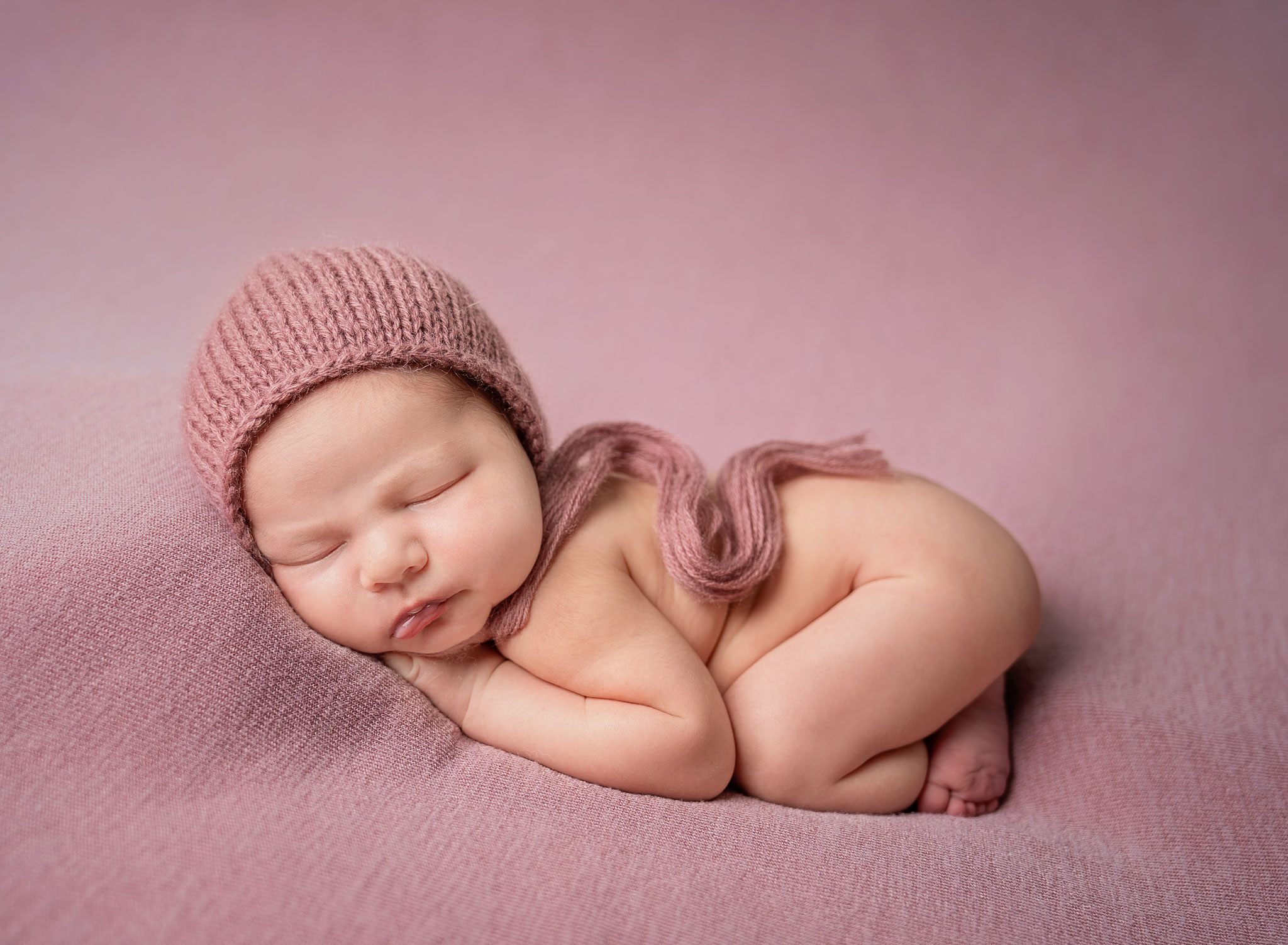 newborn photography pink theme comox
